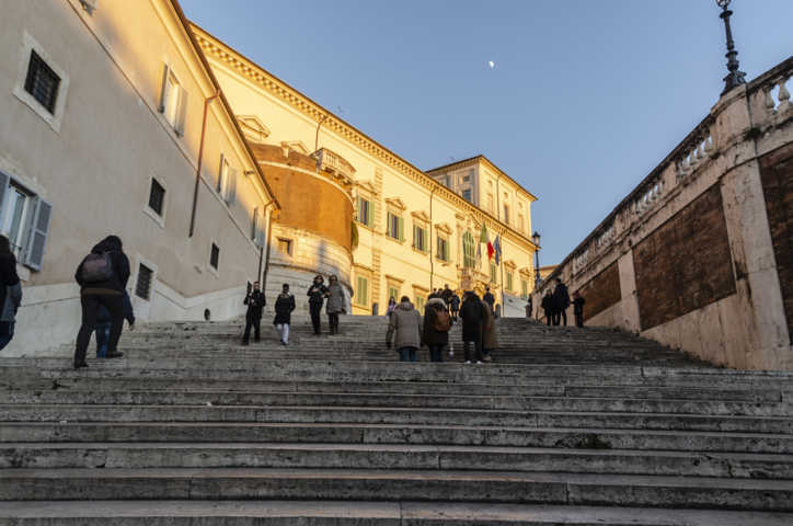 157 - Italia - Roma - plaza Del Quirinale